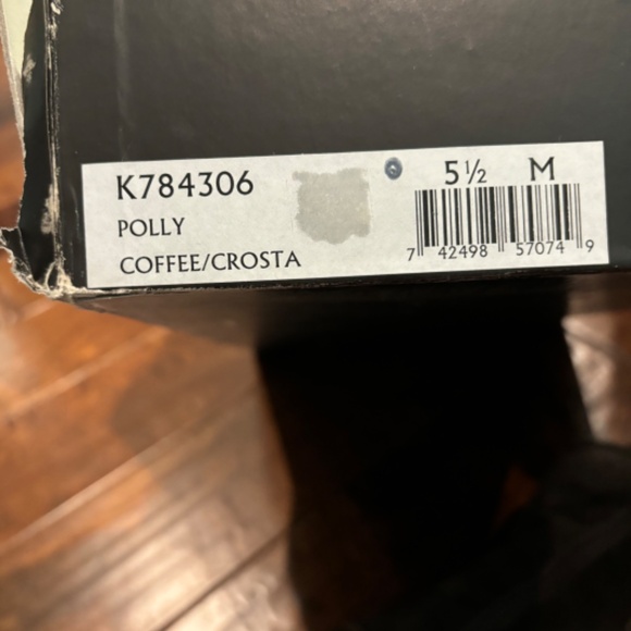 ANNE KLEIN MADE IN ITALY CHOCOLATE SUEDE BOOTS - Picture 4 of 5